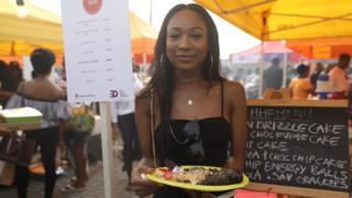 Slay queens turn up to chop better food