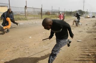 Rògbòdìyàn bẹ́ sílẹ̀ láàrin àwọn àlejò àti àwọn ọmọ orílẹ̀èdè South Africa