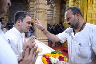 રાહુલ ગાંધી સોમનાથ મંદિરમાં.