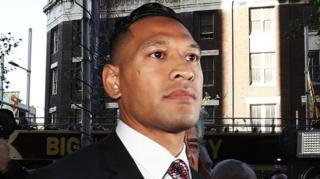 Folau diberhentikan Rugby Australia permulaan tahun ini terkait komentarnya terhadap kaum gay.