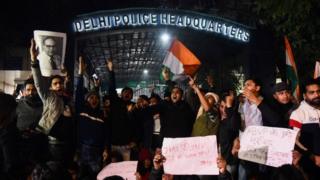 Demonstrators shout slogans outside the Delhi Police Headquarters to protest following alleged clashes between student groups at Jawaharlal Nehru University (JNU) in New Delhi on January 5, 2020