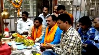 மழை நிற்க வேண்டி தவளைகளுக்கு விவாகரத்து