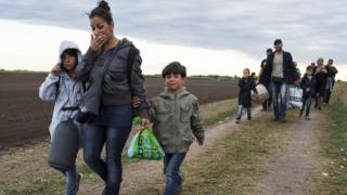 Сирийские мигранты в Венгрии (09.09.15)
