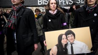 A candle-lit vigil for Jan Kuciak and Martina Kusnirova in Krakow on 2 March 2018