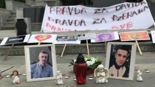 Fotografije Dženana Memića i Davida Dragičevića sa protesta u Jajcu, avgust 2018.