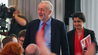   Jeremy Corbyn and Shami Chakrabarti at the Inquiry on Anti-Semitism in 2016 