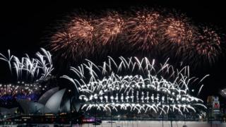 Sydney police say there is no remaining threat to the public