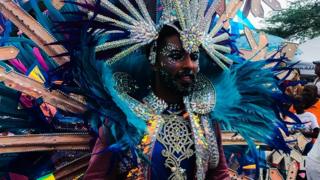 Imágenes del desfile Gran parada en el carnaval de Aruba 2019