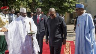 ECOWAS igabisha ko izokoresha inguvu za gisirikare Yahya Jammeh nataba yavuye ku butegetsi mu minsi itandatu