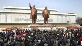Kuuriyada Waqooyi oo u dabaaldegaysa sanad guuradii ka soo wareegatay dhalashadii hogaamiyihii ugu horreeyay Kim Il-sung