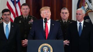 أكد الرئيس الأمريكي عدم سقوط أي قتلى عقب استهداف طهران لقواعد عسكرية تضم جنودا أمريكيين