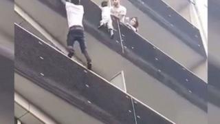 paris, héros, spiderman, france, mali, mamoudougassama
