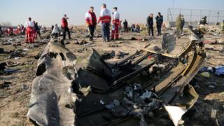 Обломки "Боинга-737" "Международных авиалиний Украины"