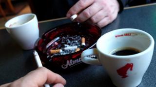 En Belgique, près de 10 millions de mégots sont jetés chaque jour et notamment une grande majorité dans la capitale.