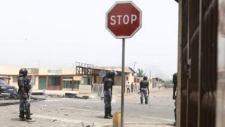 Une scène de confrontation entre forces de l'ordre et manifestants à Lomé.