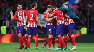 Los jugadores del Atlético celebran su pase a la final.