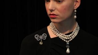 Model wears Queen Marie-Antoinette's pearl necklace, which is up for auction in Geneva on 14 November 2018