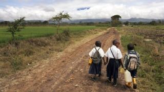 Tanzanian pupils going to school
