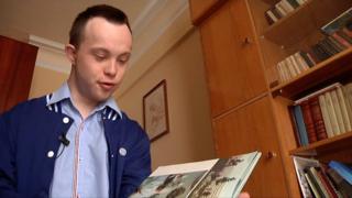"Хочу працювати" - перший бакалавр із синдромом Дауна