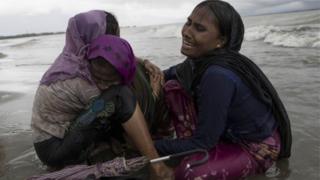 নিপীড়নের শিকার হয়ে এমন লাখ লাখ রোহিঙ্গা এখন বাংলাদেশে