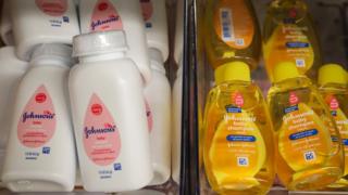 Pomos de champú Johnson & Johnson