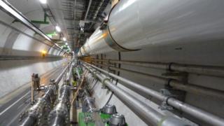 Gran Colisionador de Hadrones (LHC, por sus siglas en inglés)