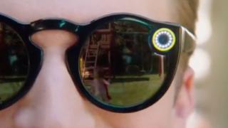 Snap's Spectacles, как видно из рекламного ролика на YouTube