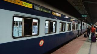 মৈত্রী এক্সপ্রেস, কলকাতার প্ল্যাটফর্মে।