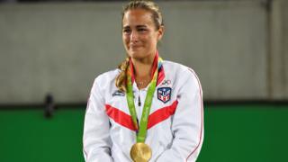 Monica Puig tras recibir la medalla de oro