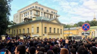 Акция мусульман у посольства Мьянмы