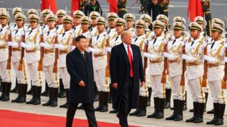 Президент Китая Си Цзиньпин и президент США Дональд Трамп встретились в Китае