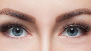Ojos mujer.