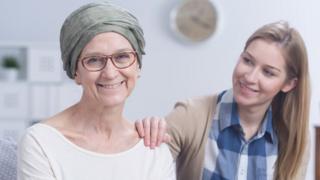 Mujer con cáncer