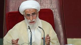 احمد جنتی رئیس مجلس خبرگان رهبری گفته 'حل مشکلات این کشور امکان ندارد مگر این که امور به دست جوانان مومن انقلابی و متعهد سپرده شود'
