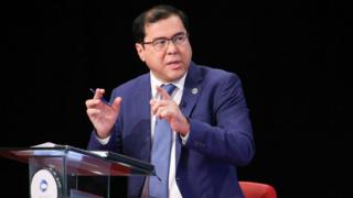 Шерзод Қудратхўжаев ҳоким ва амалдорларни жонли эфирга таклиф қилиши билан эл оғзига тушди
