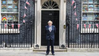 Boris Johnson außerhalb Nr. 10
