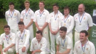 Clwb Criced Caeriw