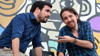 Alberto Garzón (izquierda) y Pablo Iglesias