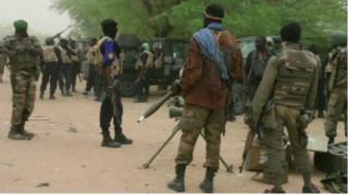 Des soldats maliens