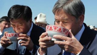 Шайлоодо жеңип чыккан Сооронбай Жээнбековду КСДП партиясы президенттикке көрсөткөн