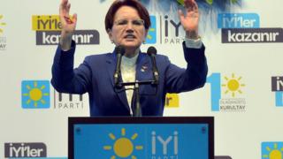 Akşener