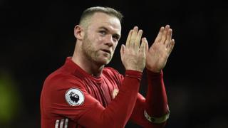 Rooney, qui est âgé de 31 ans, n'est pas titulaire à l'heure et son contrat de Rooney avec Manchester United se termine à la fin de la saison 2017-2018.
