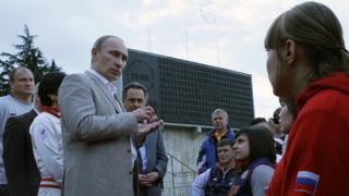 Путин и паралимпийцы, 2010 год