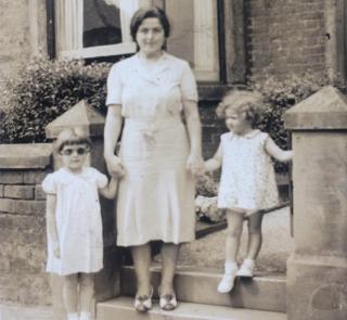 Barbara Johnson with her sister and Aunty Bertha