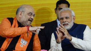 મોદી અને શાહની તસવીર