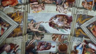 Detalle de la Capilla Sixtina pintada por Miguel Ángel
