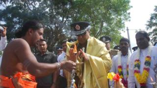 පොලිස්පතිවරයා වුනියාවේ ඊච්චන්කුලම හා බෝගස්වැව යන ප්රදේශවල නව පොලිස් ස්ථාන දෙකක් විවෘත කිරීමේ උත්සවවලට සහභාගි වෙමින්
