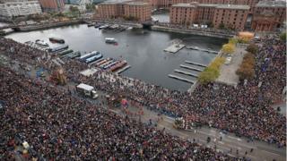 crowds at Albert dock