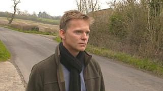 Simon Williams
