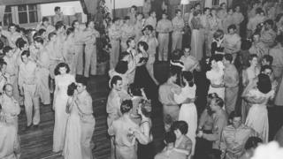 Los civiles celebraron junto a los soldados la Navidad de 1942 en las instalaciones del aeródromo. (Foto: cortesía del Boca Raton Historical Society and Museum).